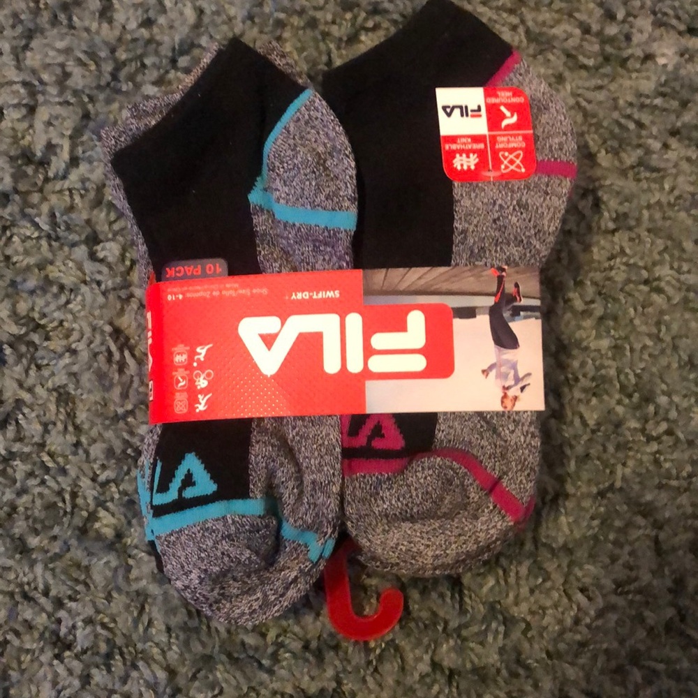 NWT ANKLE SOCKS